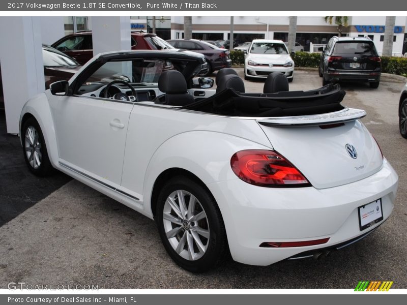 Pure White / Titan Black 2017 Volkswagen Beetle 1.8T SE Convertible