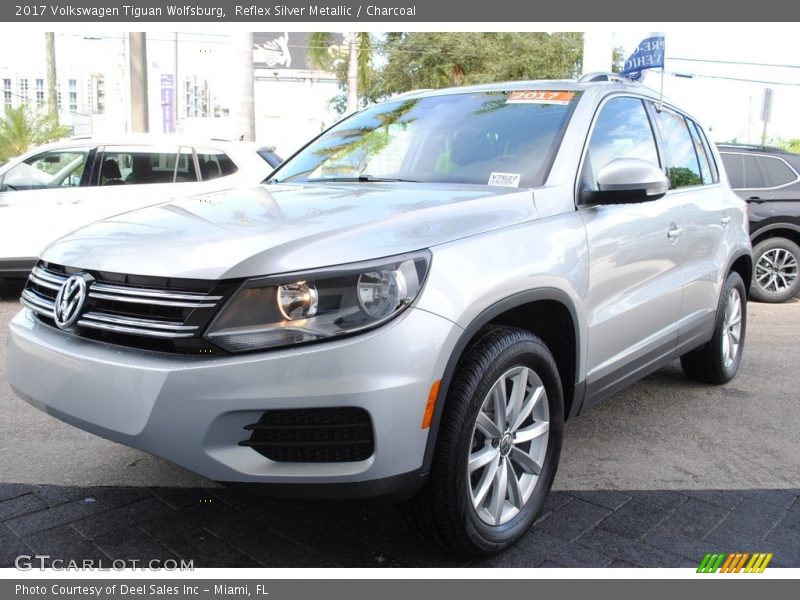 Reflex Silver Metallic / Charcoal 2017 Volkswagen Tiguan Wolfsburg