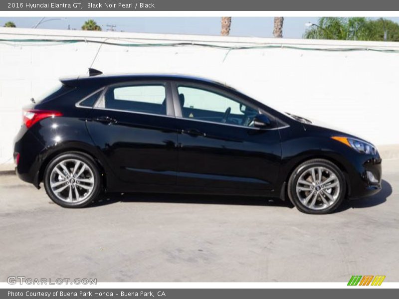 Black Noir Pearl / Black 2016 Hyundai Elantra GT
