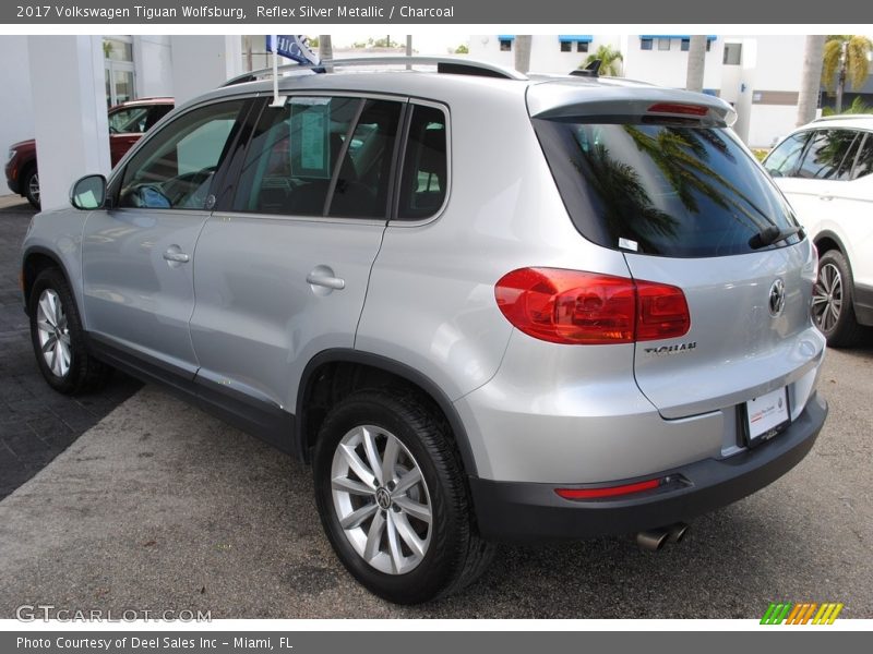 Reflex Silver Metallic / Charcoal 2017 Volkswagen Tiguan Wolfsburg