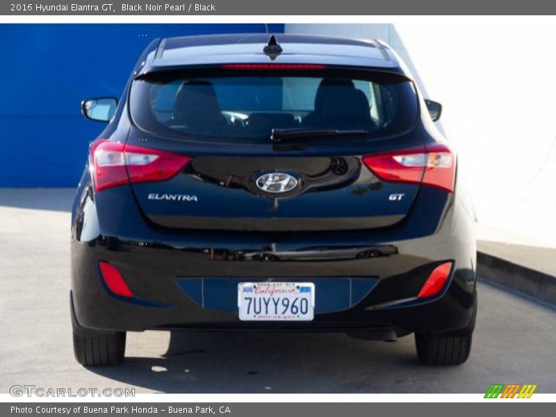 Black Noir Pearl / Black 2016 Hyundai Elantra GT