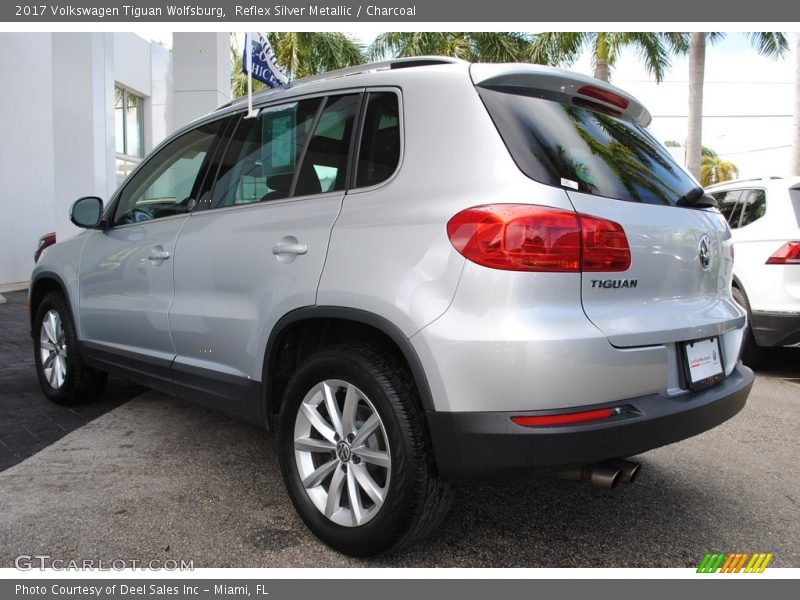 Reflex Silver Metallic / Charcoal 2017 Volkswagen Tiguan Wolfsburg
