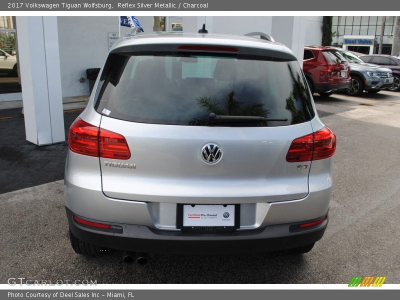 Reflex Silver Metallic / Charcoal 2017 Volkswagen Tiguan Wolfsburg
