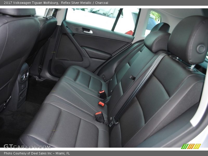 Reflex Silver Metallic / Charcoal 2017 Volkswagen Tiguan Wolfsburg