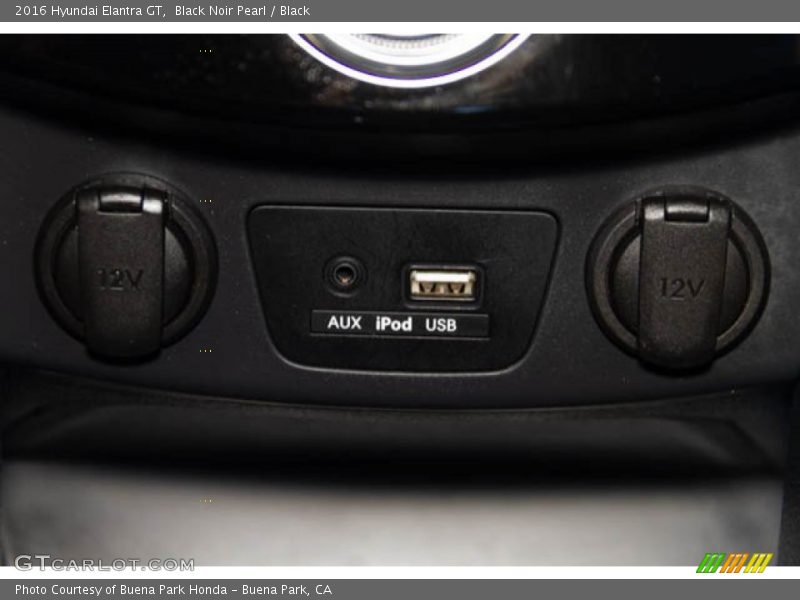 Black Noir Pearl / Black 2016 Hyundai Elantra GT