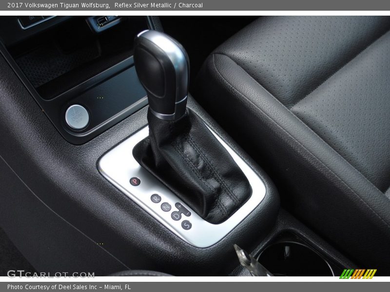 Reflex Silver Metallic / Charcoal 2017 Volkswagen Tiguan Wolfsburg