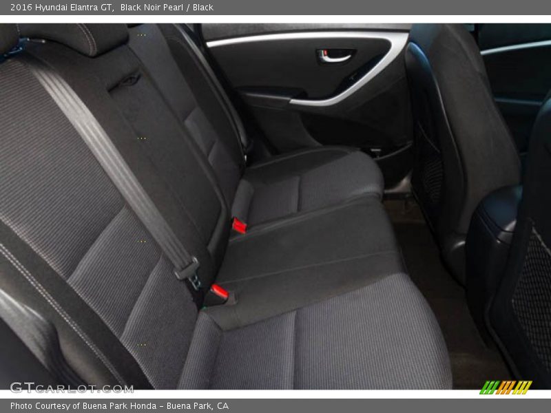 Black Noir Pearl / Black 2016 Hyundai Elantra GT