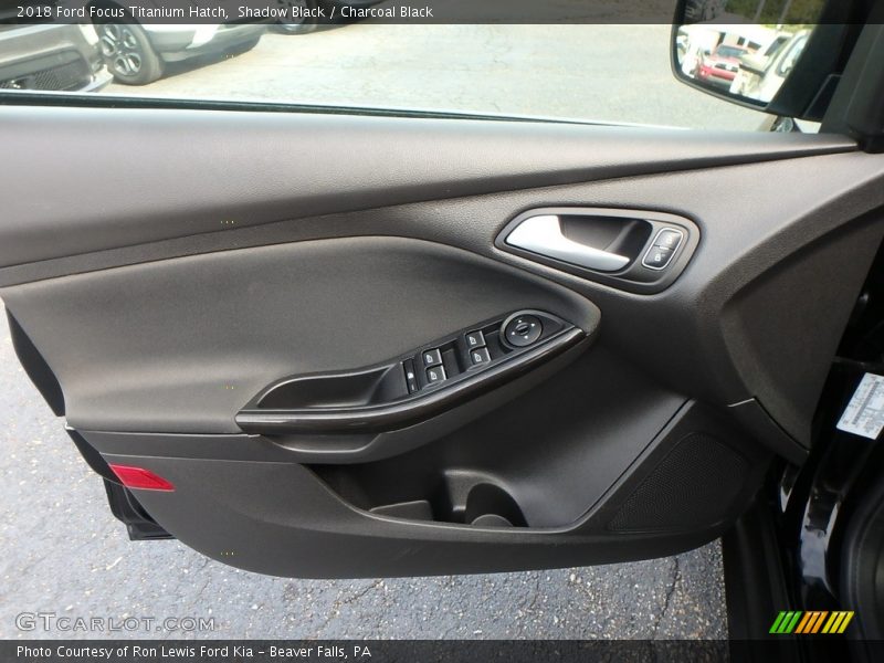Shadow Black / Charcoal Black 2018 Ford Focus Titanium Hatch