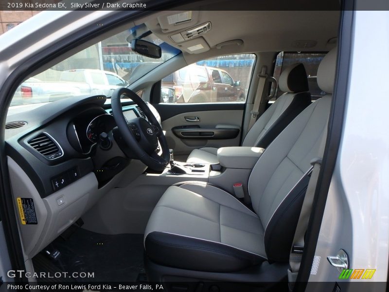  2019 Sedona EX Dark Graphite Interior