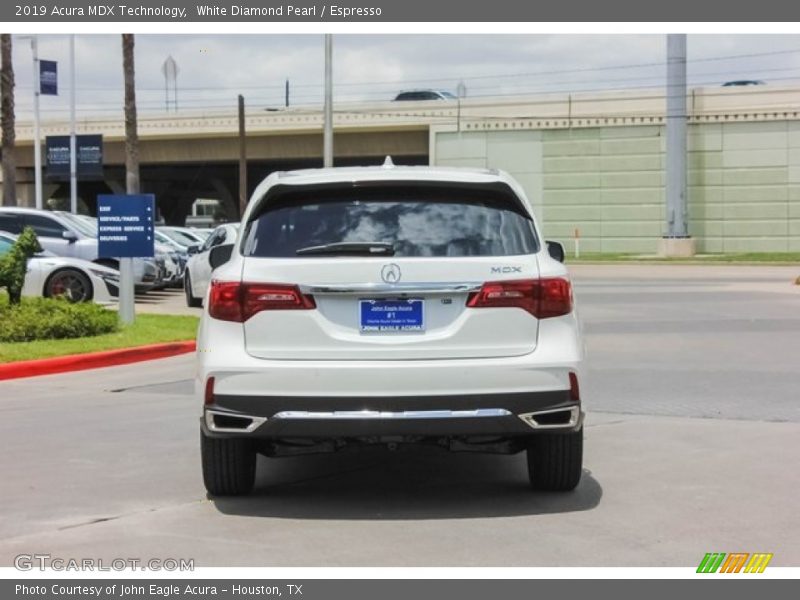 White Diamond Pearl / Espresso 2019 Acura MDX Technology