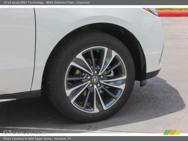 White Diamond Pearl / Espresso 2019 Acura MDX Technology