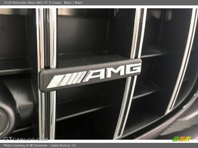 Black / Black 2018 Mercedes-Benz AMG GT R Coupe