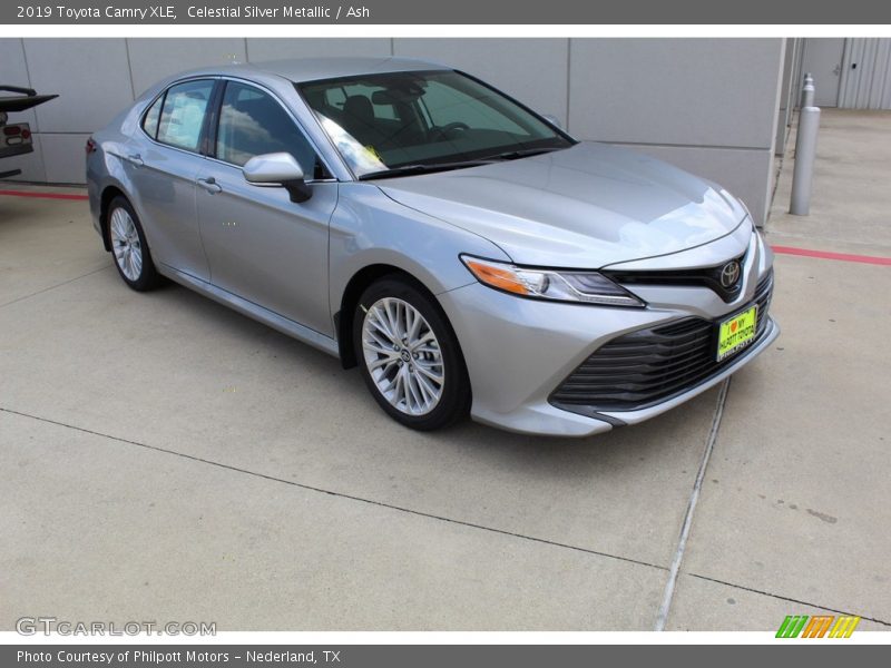 Celestial Silver Metallic / Ash 2019 Toyota Camry XLE
