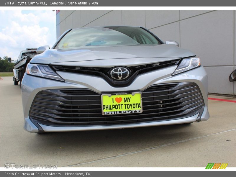 Celestial Silver Metallic / Ash 2019 Toyota Camry XLE