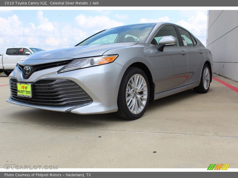 Celestial Silver Metallic / Ash 2019 Toyota Camry XLE