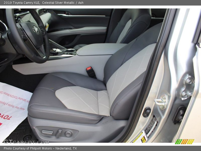 Celestial Silver Metallic / Ash 2019 Toyota Camry XLE