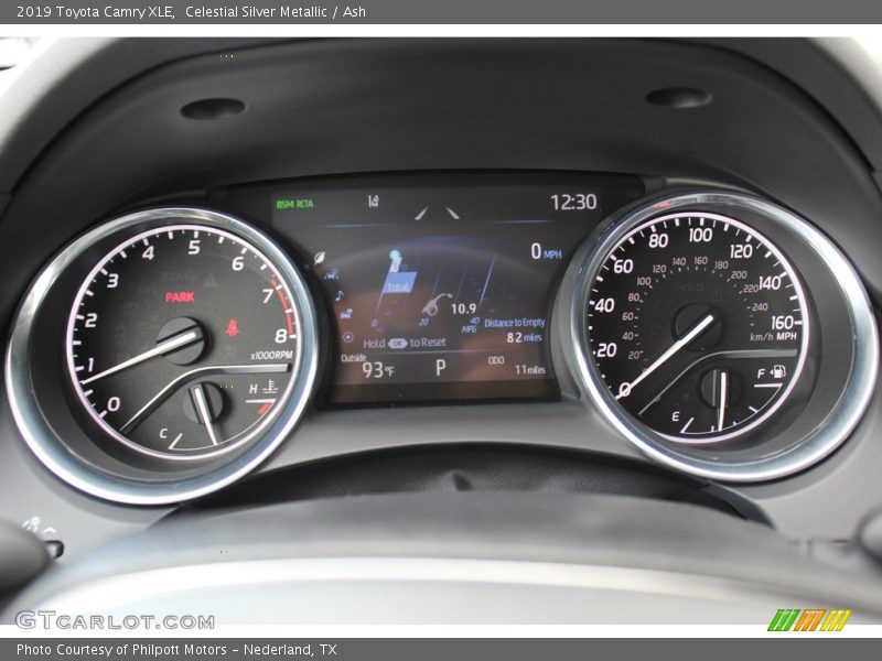 Celestial Silver Metallic / Ash 2019 Toyota Camry XLE