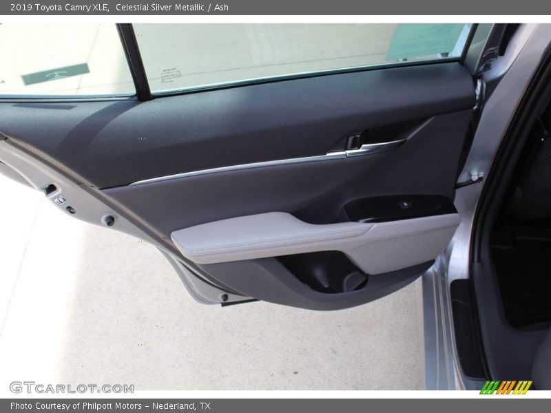 Celestial Silver Metallic / Ash 2019 Toyota Camry XLE