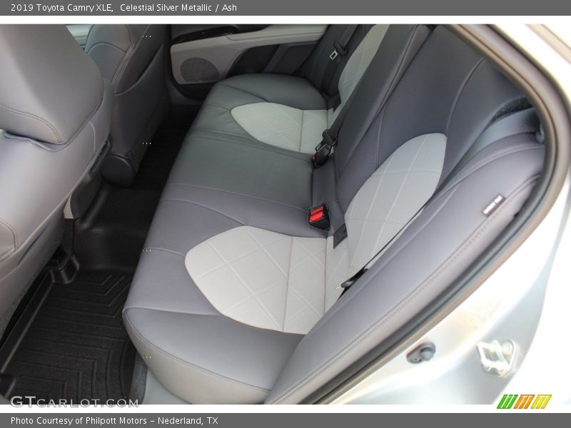 Celestial Silver Metallic / Ash 2019 Toyota Camry XLE