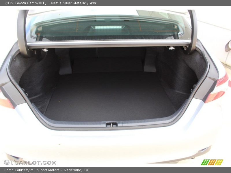 Celestial Silver Metallic / Ash 2019 Toyota Camry XLE