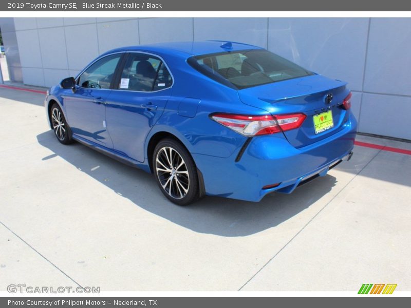 Blue Streak Metallic / Black 2019 Toyota Camry SE