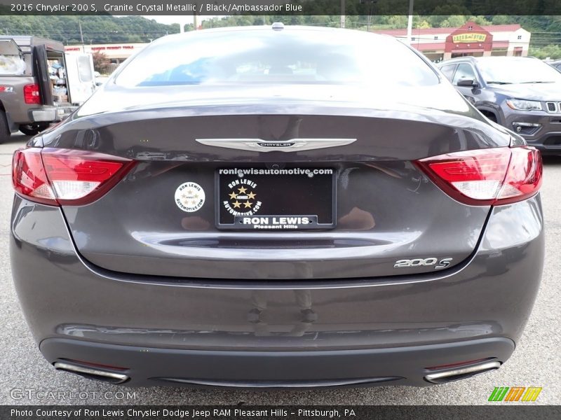 Granite Crystal Metallic / Black/Ambassador Blue 2016 Chrysler 200 S