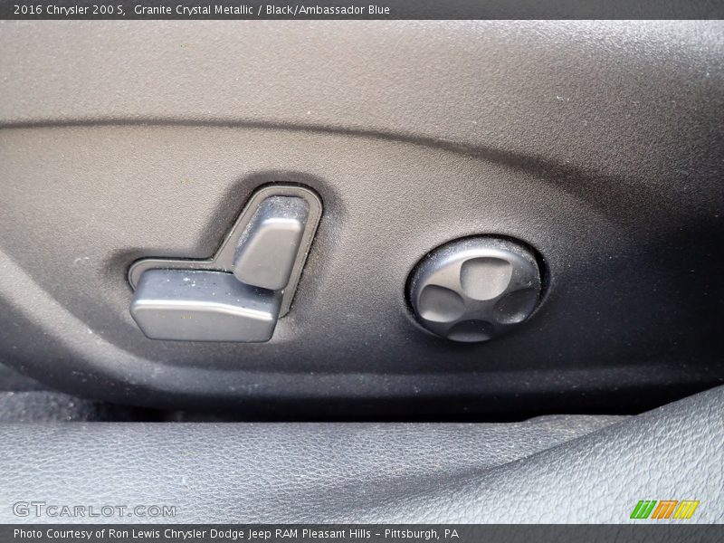 Granite Crystal Metallic / Black/Ambassador Blue 2016 Chrysler 200 S