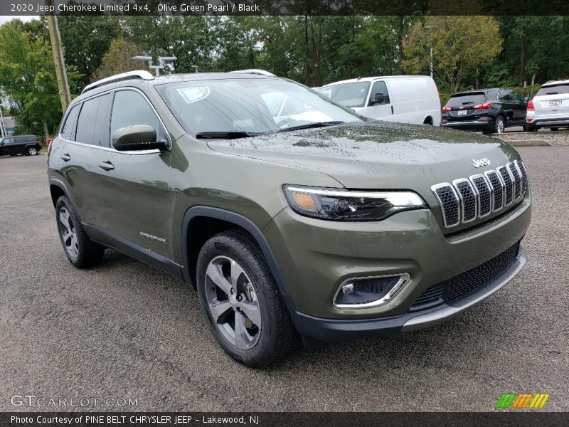 Front 3/4 View of 2020 Cherokee Limited 4x4