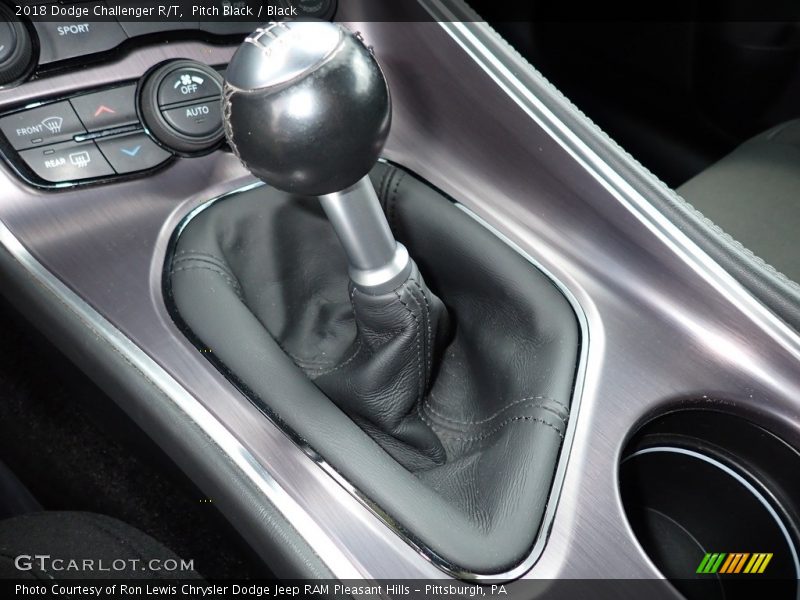 Pitch Black / Black 2018 Dodge Challenger R/T