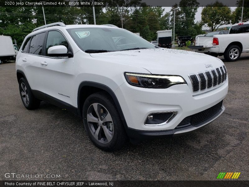 Front 3/4 View of 2020 Cherokee Limited 4x4