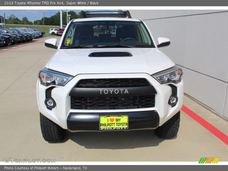 Super White / Black 2019 Toyota 4Runner TRD Pro 4x4