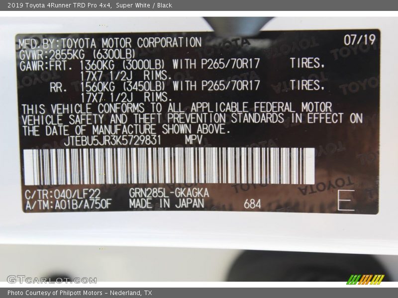 2019 4Runner TRD Pro 4x4 Super White Color Code 040