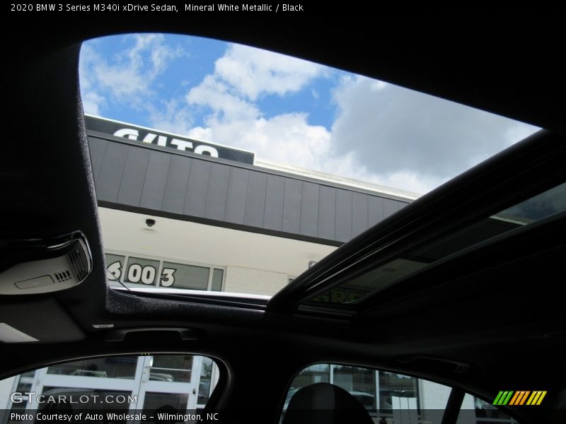 Mineral White Metallic / Black 2020 BMW 3 Series M340i xDrive Sedan