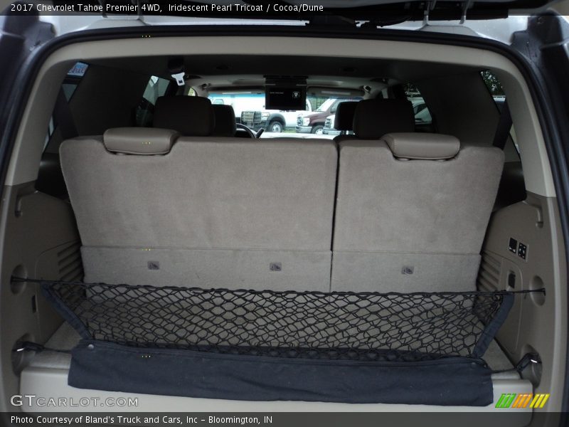 Iridescent Pearl Tricoat / Cocoa/Dune 2017 Chevrolet Tahoe Premier 4WD