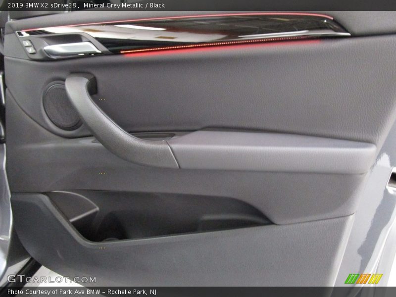 Mineral Grey Metallic / Black 2019 BMW X2 sDrive28i