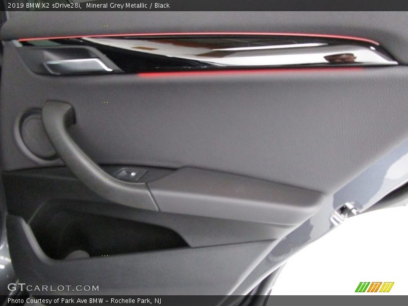 Mineral Grey Metallic / Black 2019 BMW X2 sDrive28i