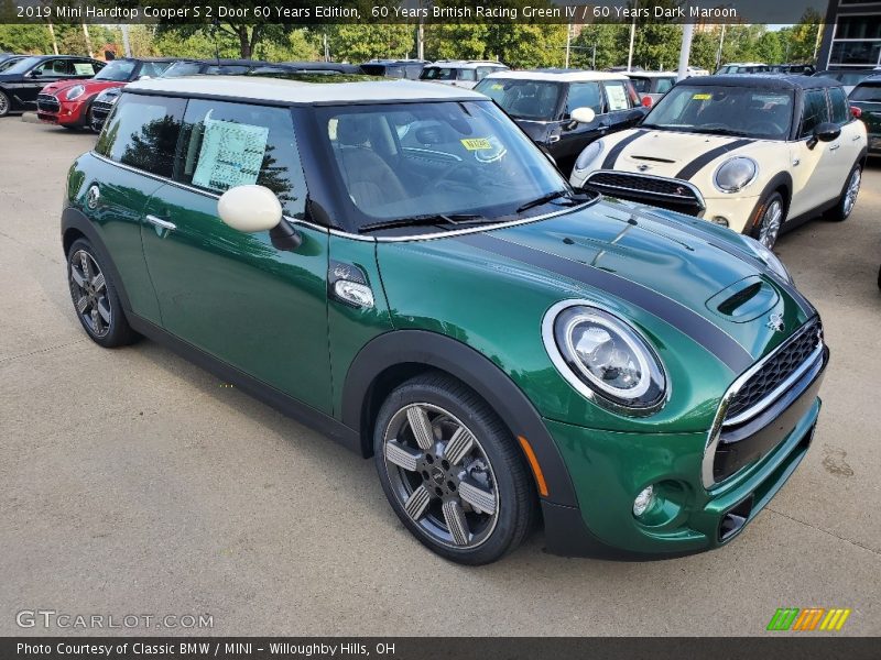 Front 3/4 View of 2019 Hardtop Cooper S 2 Door 60 Years Edition