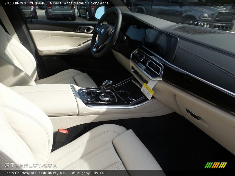 Mineral White Metallic / Ivory White 2020 BMW X5 xDrive40i