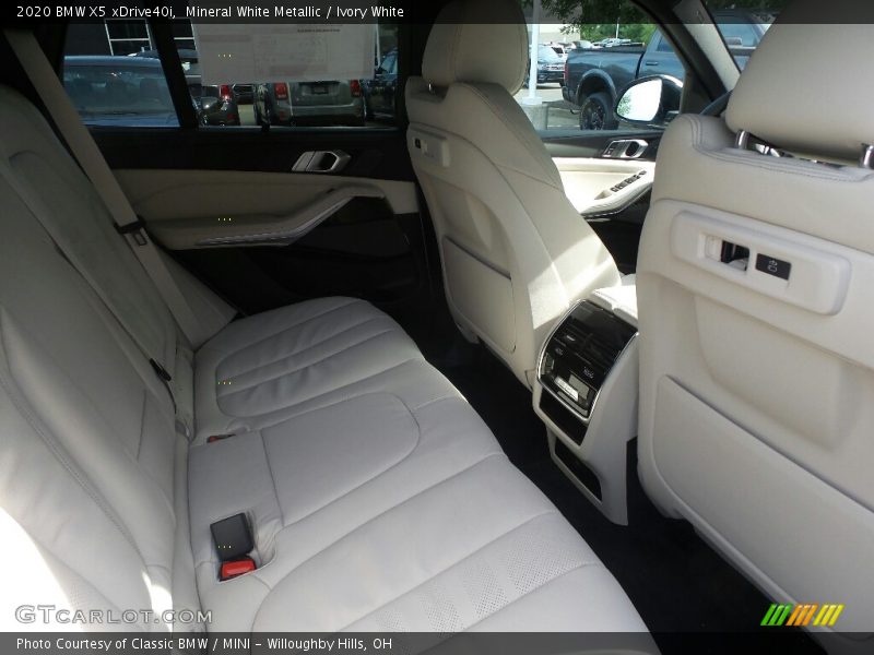Mineral White Metallic / Ivory White 2020 BMW X5 xDrive40i