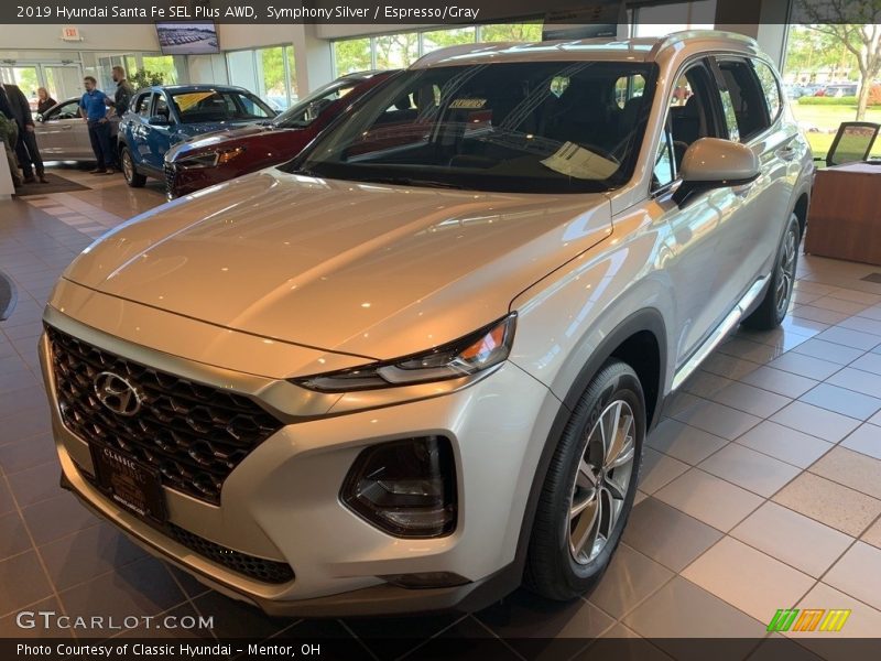 Symphony Silver / Espresso/Gray 2019 Hyundai Santa Fe SEL Plus AWD
