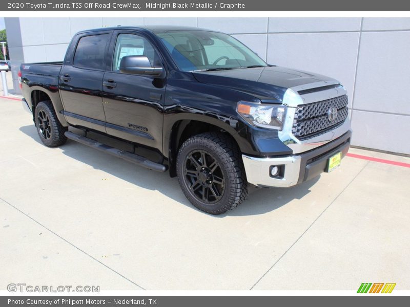 Front 3/4 View of 2020 Tundra TSS Off Road CrewMax