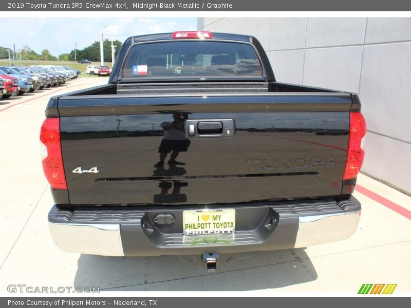 Midnight Black Metallic / Graphite 2019 Toyota Tundra SR5 CrewMax 4x4