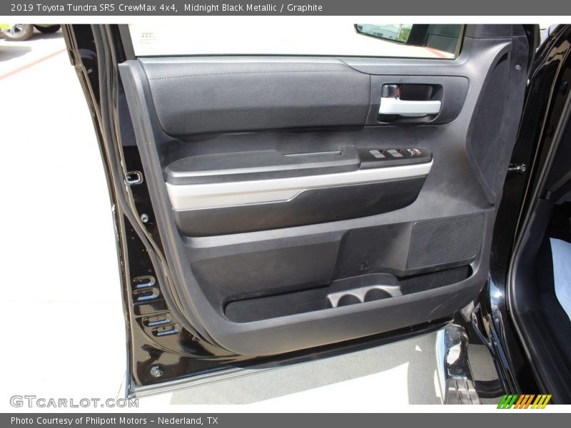Midnight Black Metallic / Graphite 2019 Toyota Tundra SR5 CrewMax 4x4
