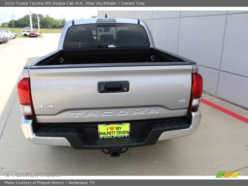 Silver Sky Metallic / Cement Gray 2019 Toyota Tacoma SR5 Double Cab 4x4