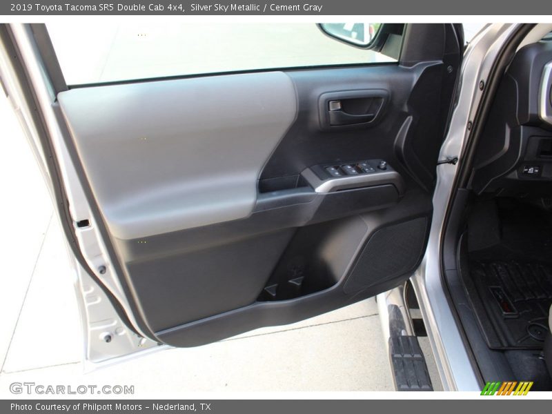 Silver Sky Metallic / Cement Gray 2019 Toyota Tacoma SR5 Double Cab 4x4