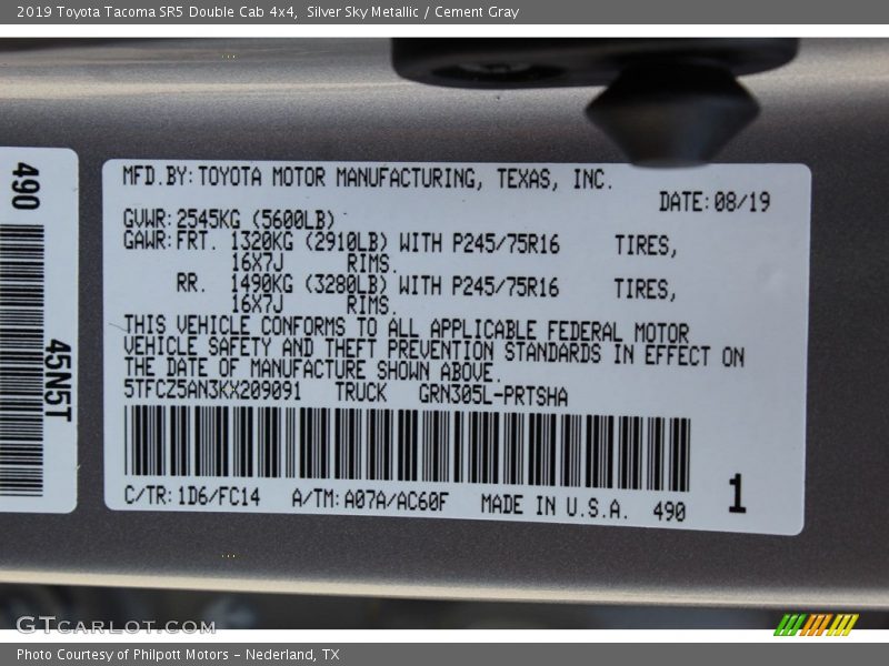 Silver Sky Metallic / Cement Gray 2019 Toyota Tacoma SR5 Double Cab 4x4