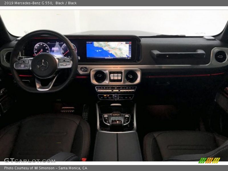 Dashboard of 2019 G 550