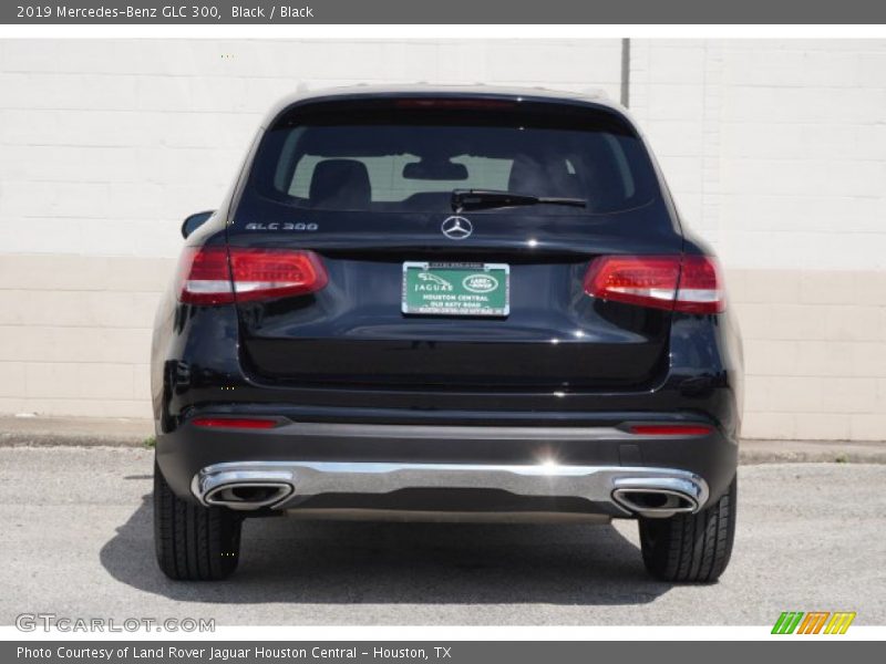 Black / Black 2019 Mercedes-Benz GLC 300