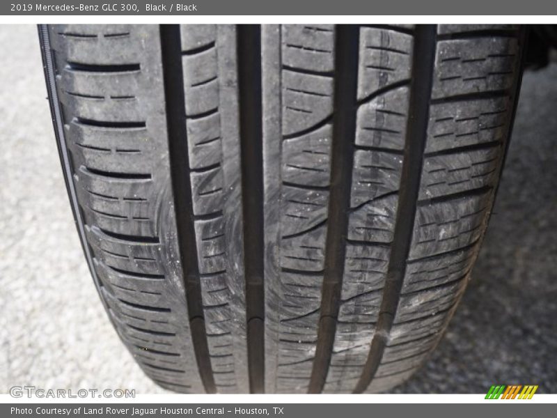 Black / Black 2019 Mercedes-Benz GLC 300