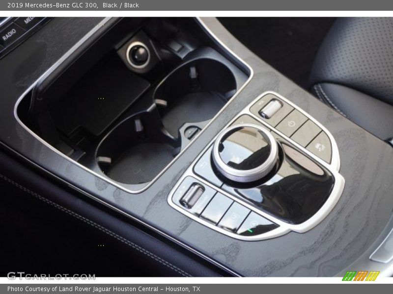 Black / Black 2019 Mercedes-Benz GLC 300